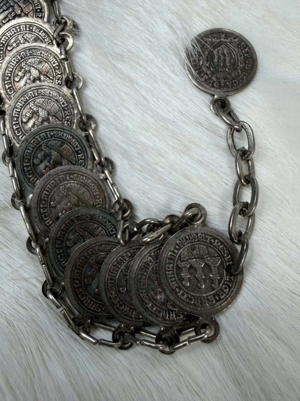 Vintage Republic San Marino Coin Link Bracelet Silver Tone Souvenir 8-9